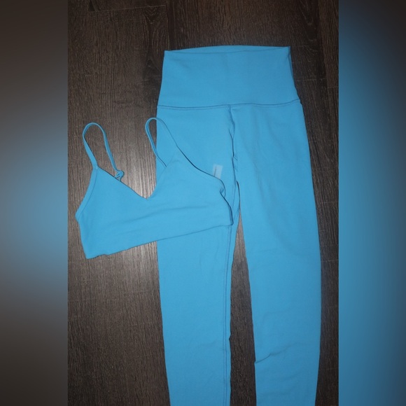 Aritzia Tops - Aritzia BUTTER blue activewear set 
TOP: XS BOTTOM: 0